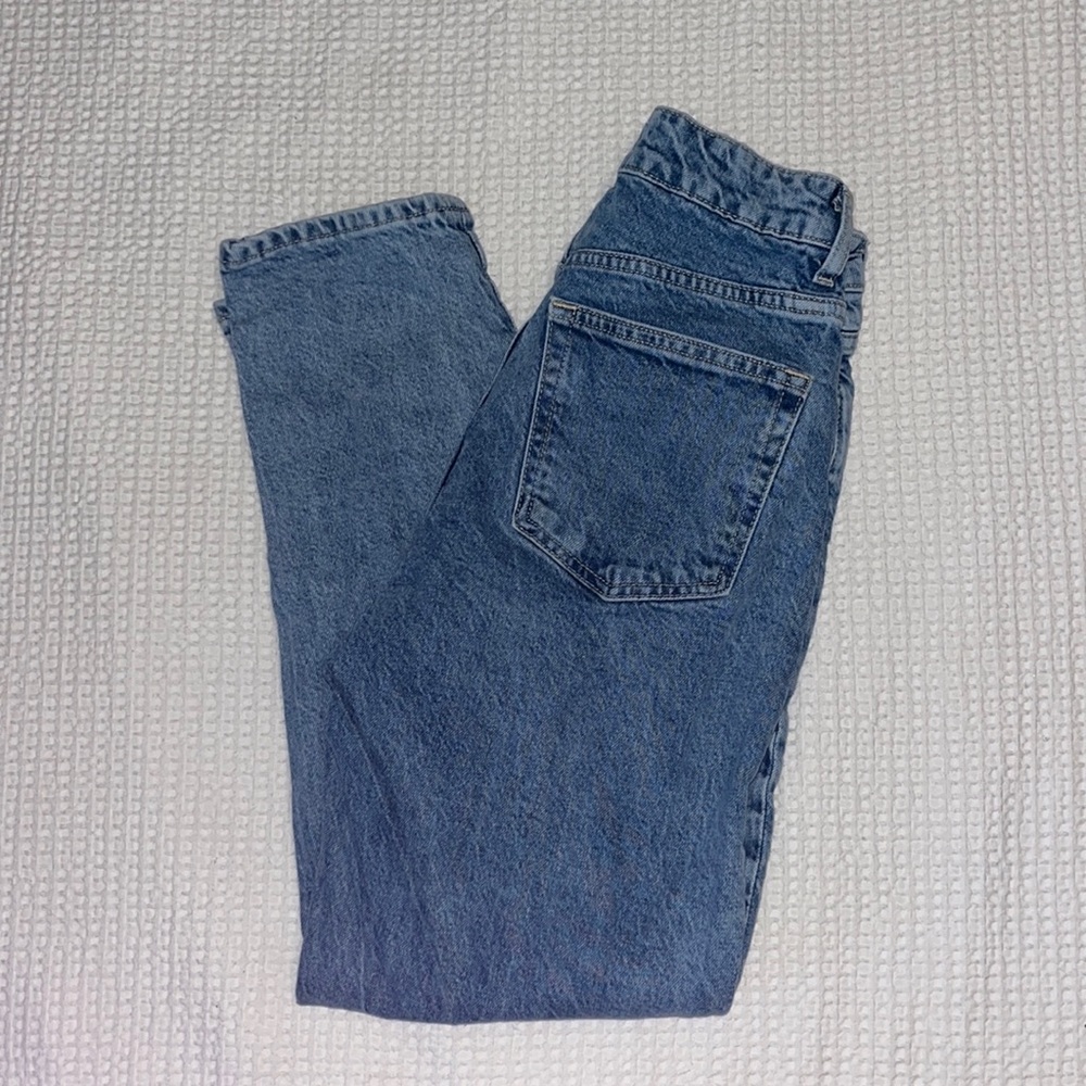 H&M jeans size 4